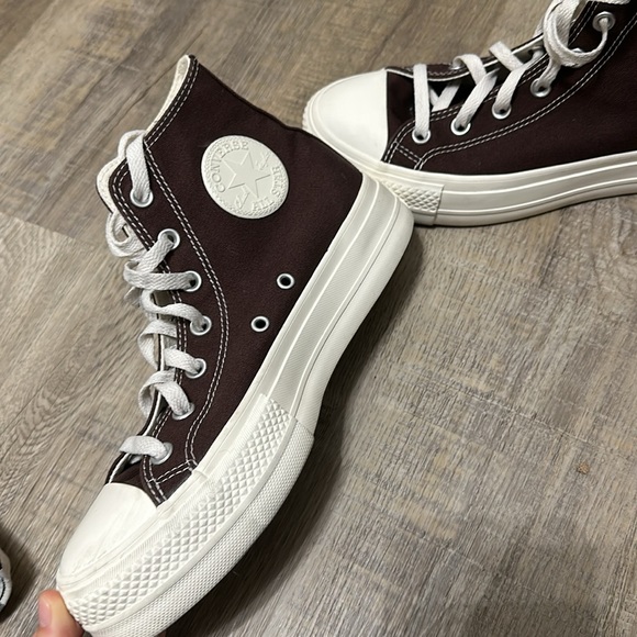 Women’s converse - Picture 3 of 4